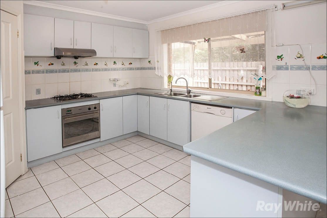 8 Peartree Way, Glen Waverley VIC 3150, Glen Waverley - Thumbnail 3