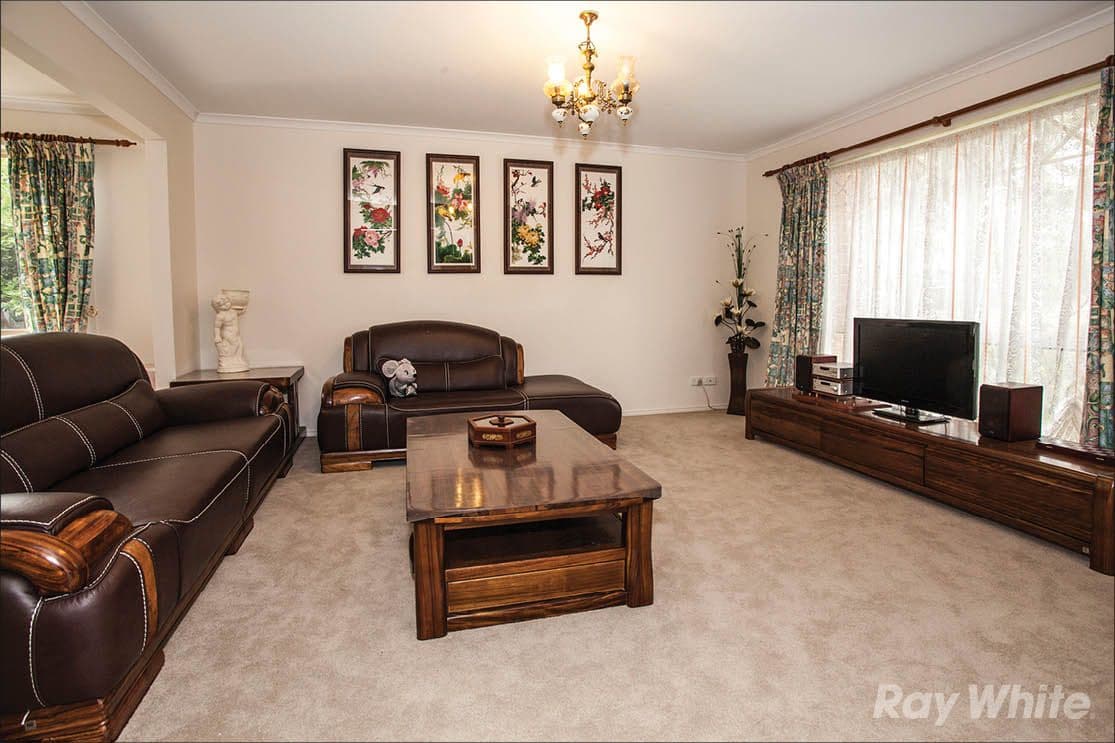 8 Peartree Way, Glen Waverley VIC 3150, Glen Waverley - Thumbnail 6