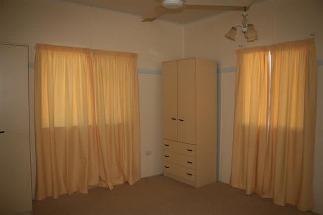 87 Hawthorne Street, ROMA QLD 4455, Roma - Thumbnail 5