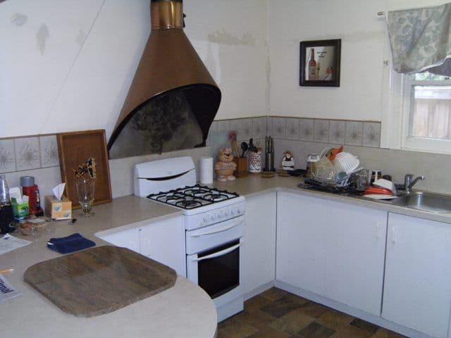 51 Liverpool Road, KILSYTH VIC 3137, Kilsyth - Thumbnail 2