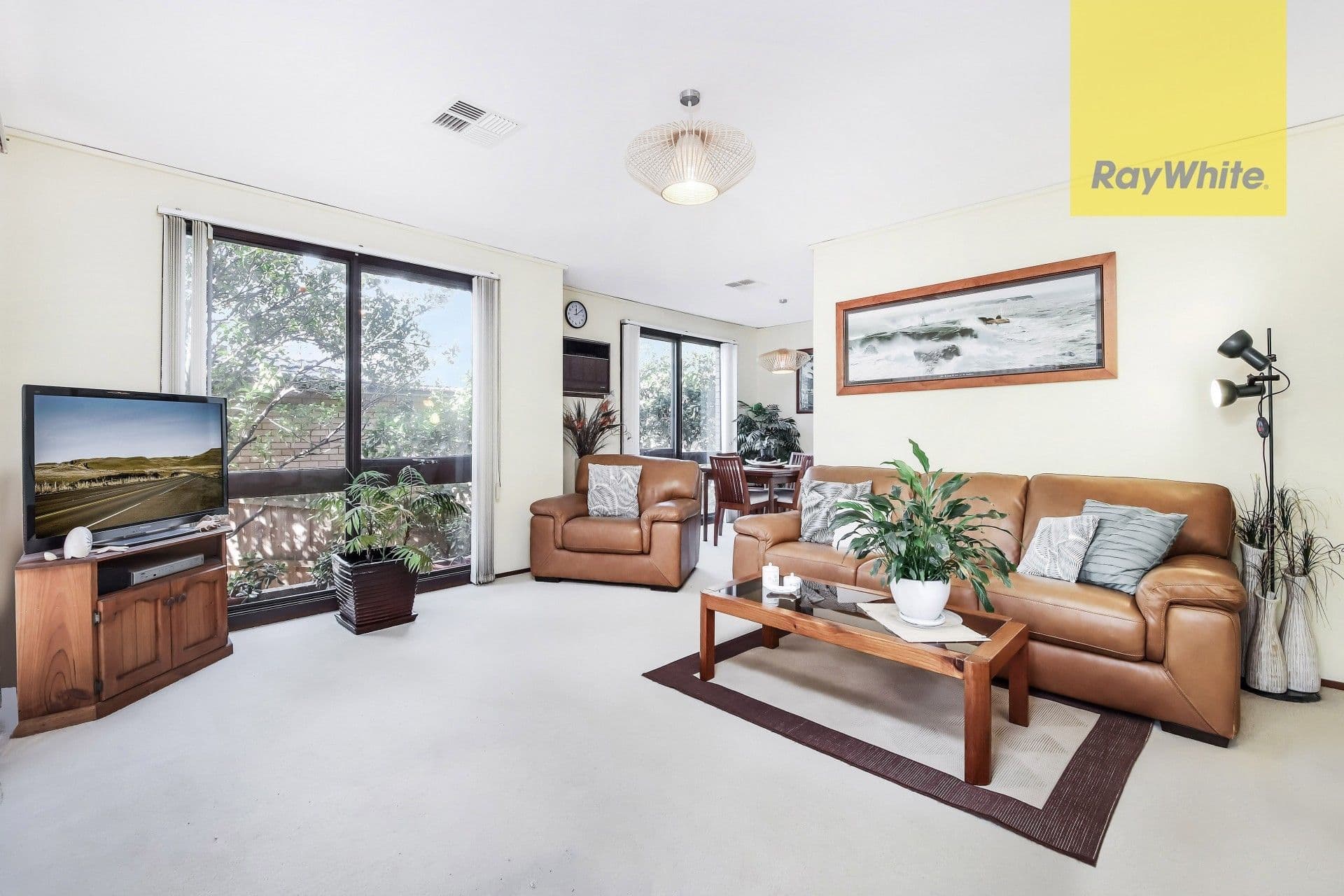 45 Rebecca Parade, Winston Hills - Thumbnail 2