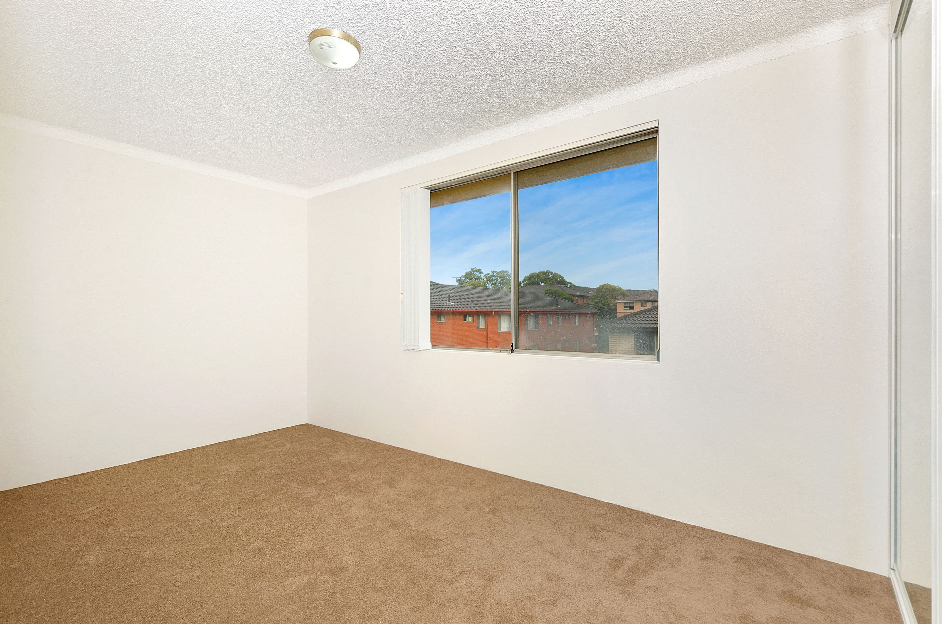 7 Curzon Street, Ryde - Thumbnail 4