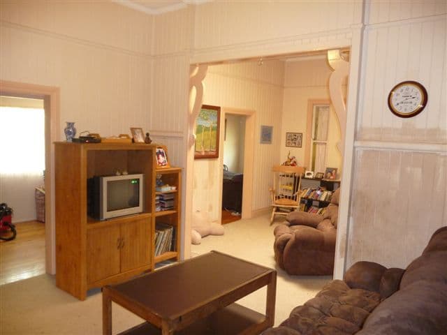 52 Monash Street, NEWTOWN QLD 4350, Newtown - Thumbnail 3
