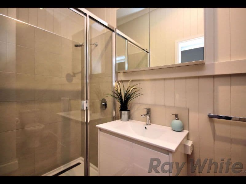 26 Walsh Street, Newtown QLD 4305, Newtown - Thumbnail 8