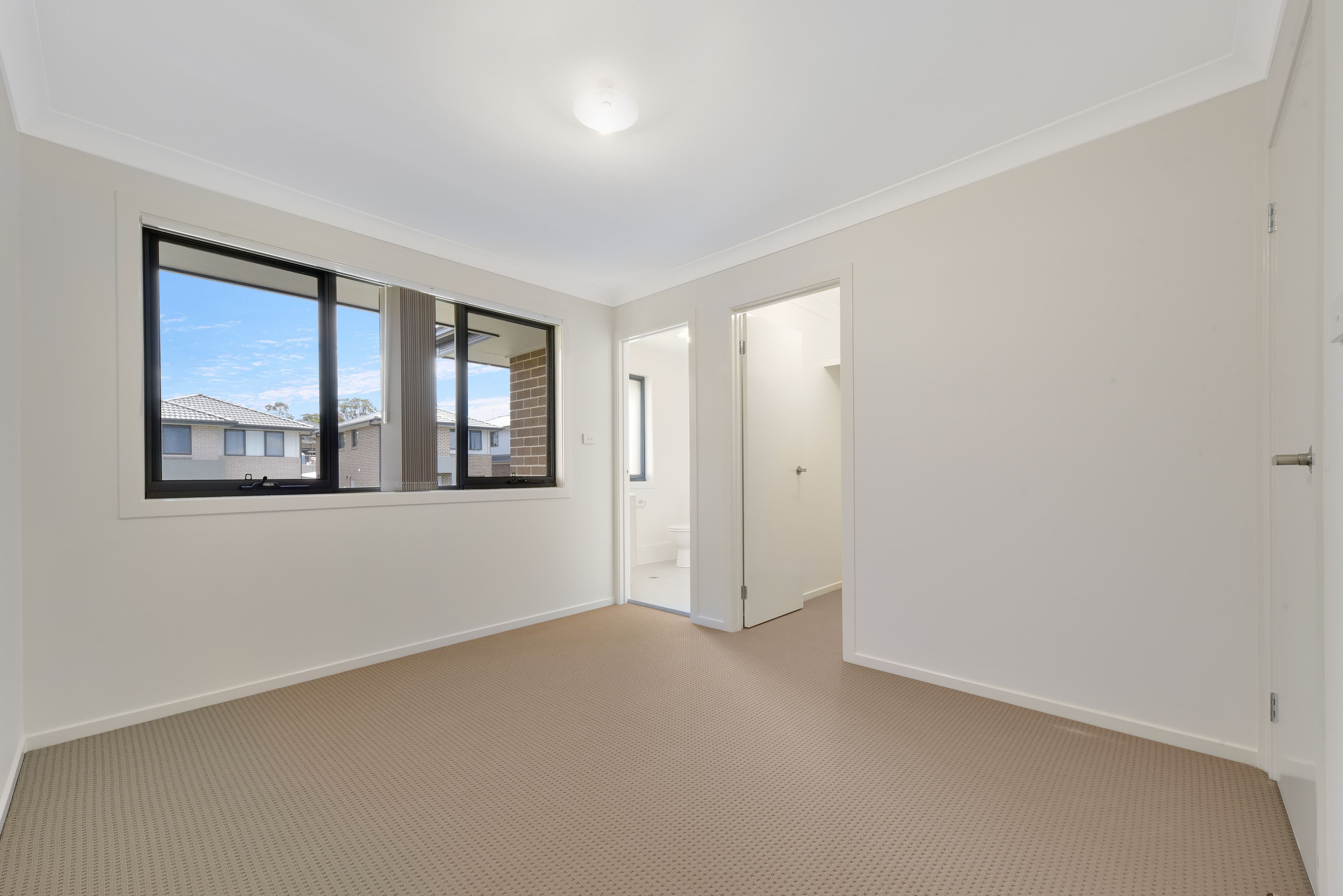 Glenfield NSW 2167, Glenfield - Thumbnail 5