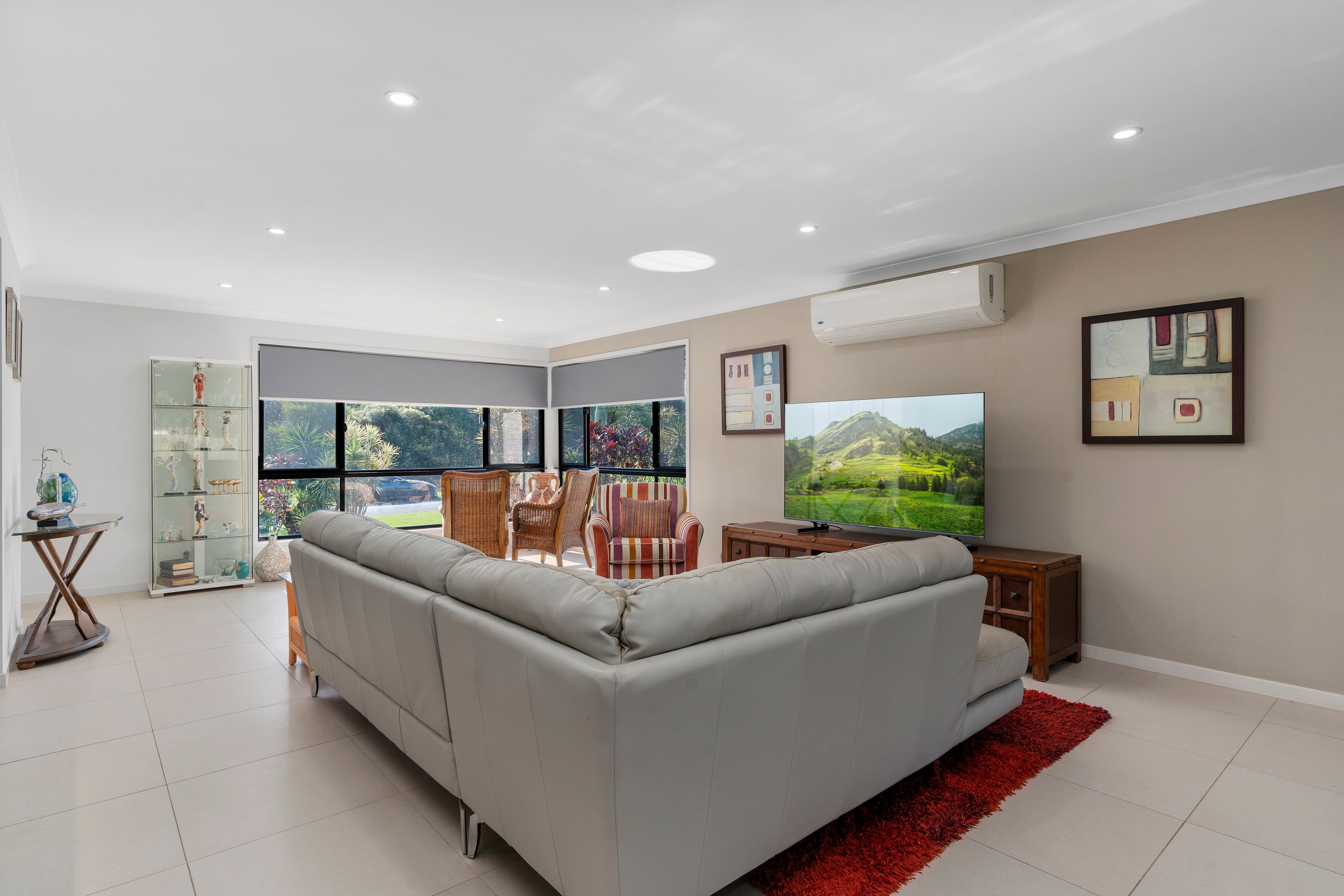 131 SIPPEL Drive, Woodford QLD 4514, Woodford - Thumbnail 5