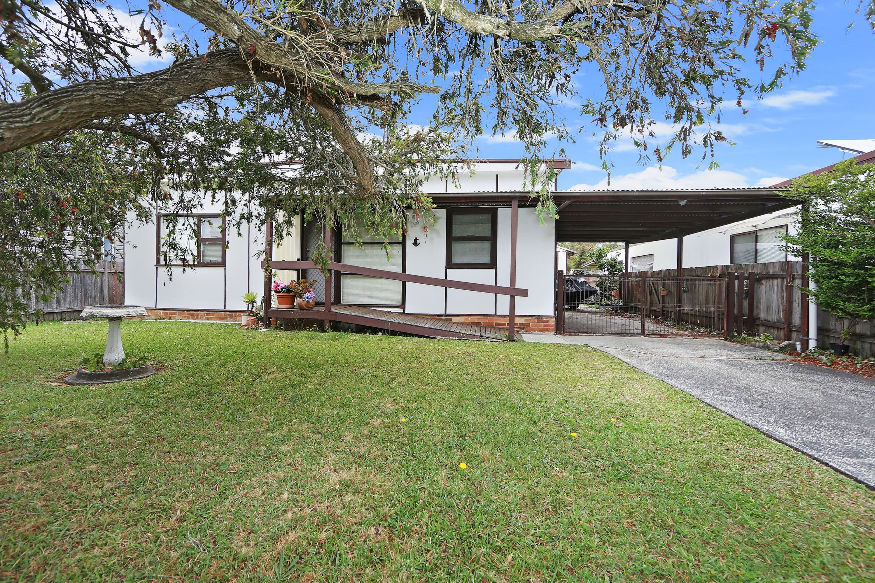 64 Chelmsford Road, Lake Haven - Thumbnail 4