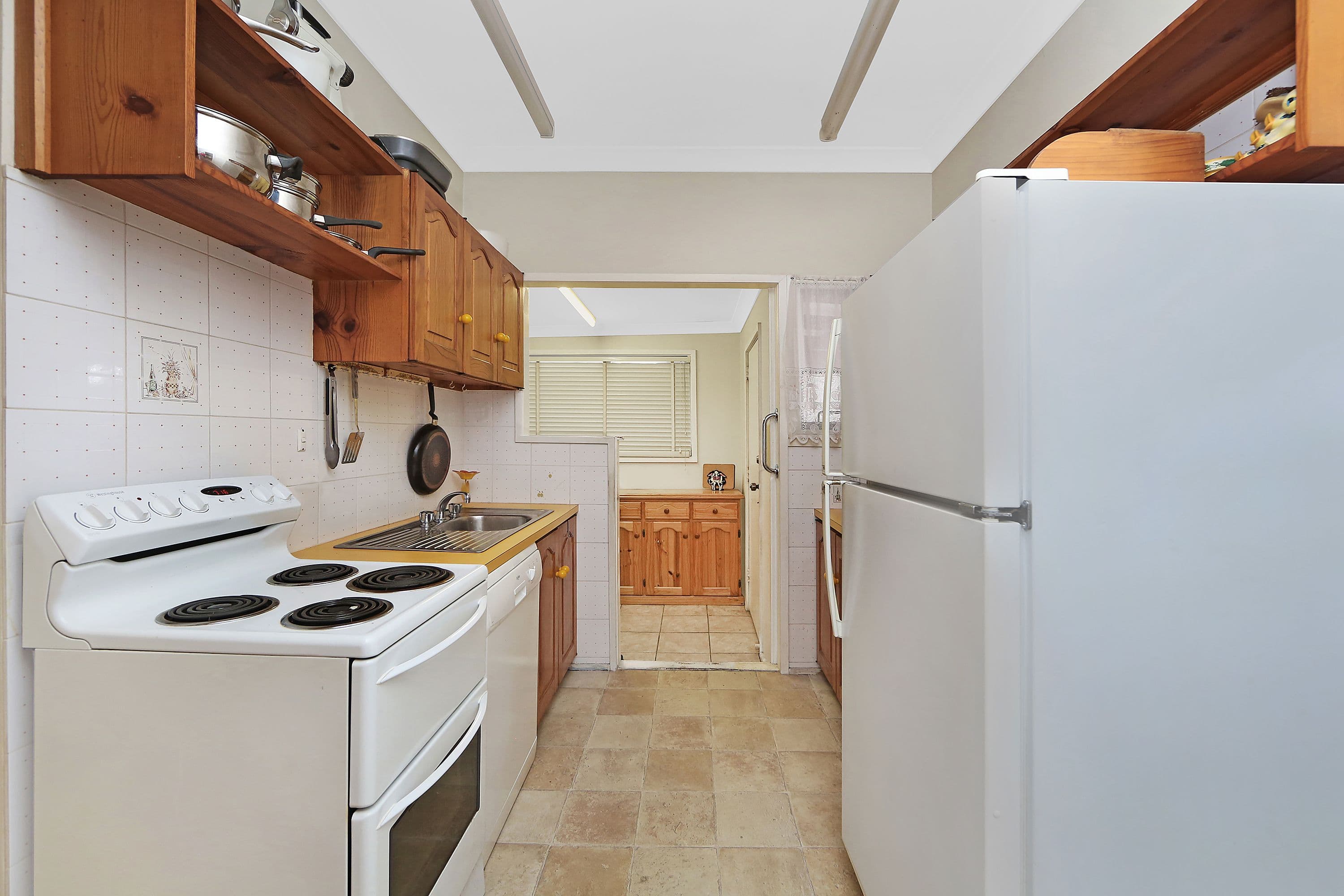 64 Chelmsford Road, Lake Haven - Thumbnail 6