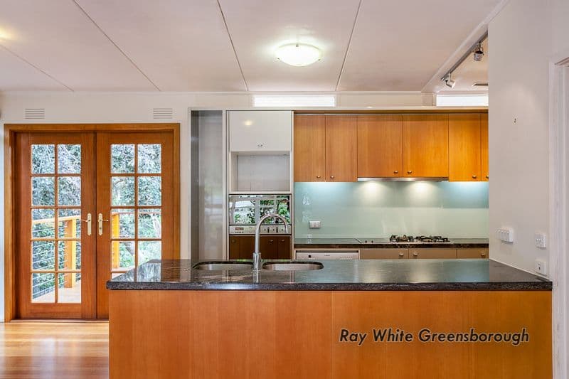 39 Louis Street, GREENSBOROUGH VIC 3088, Greensborough - Thumbnail 2