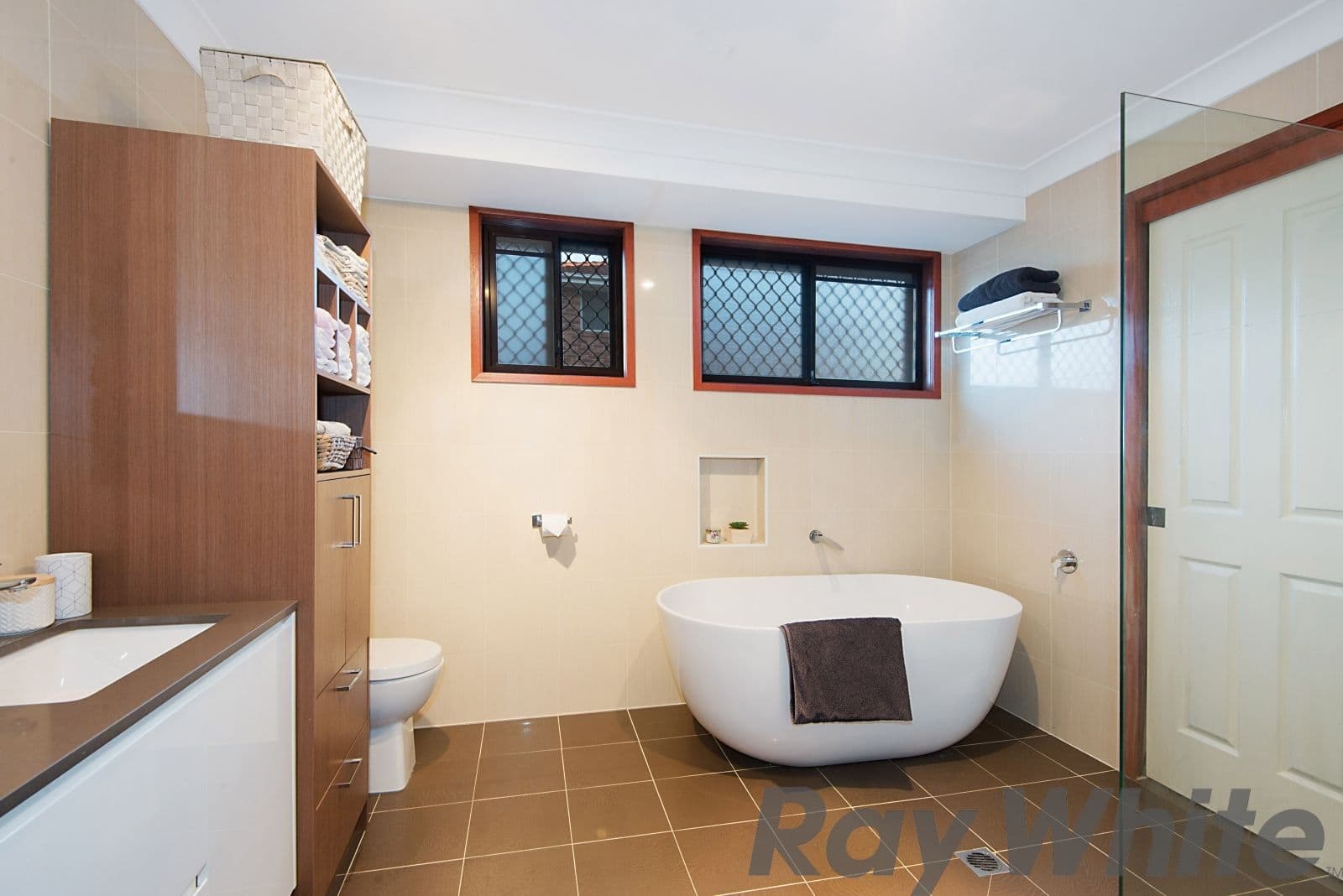49 Falmouth Road, Quakers Hill - Thumbnail 8