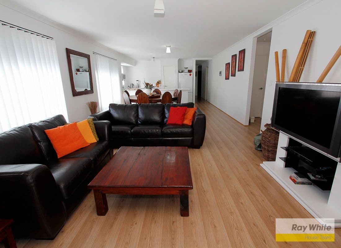 11 Barton Loop, PIARA WATERS WA 6112, Piara Waters - Thumbnail 7