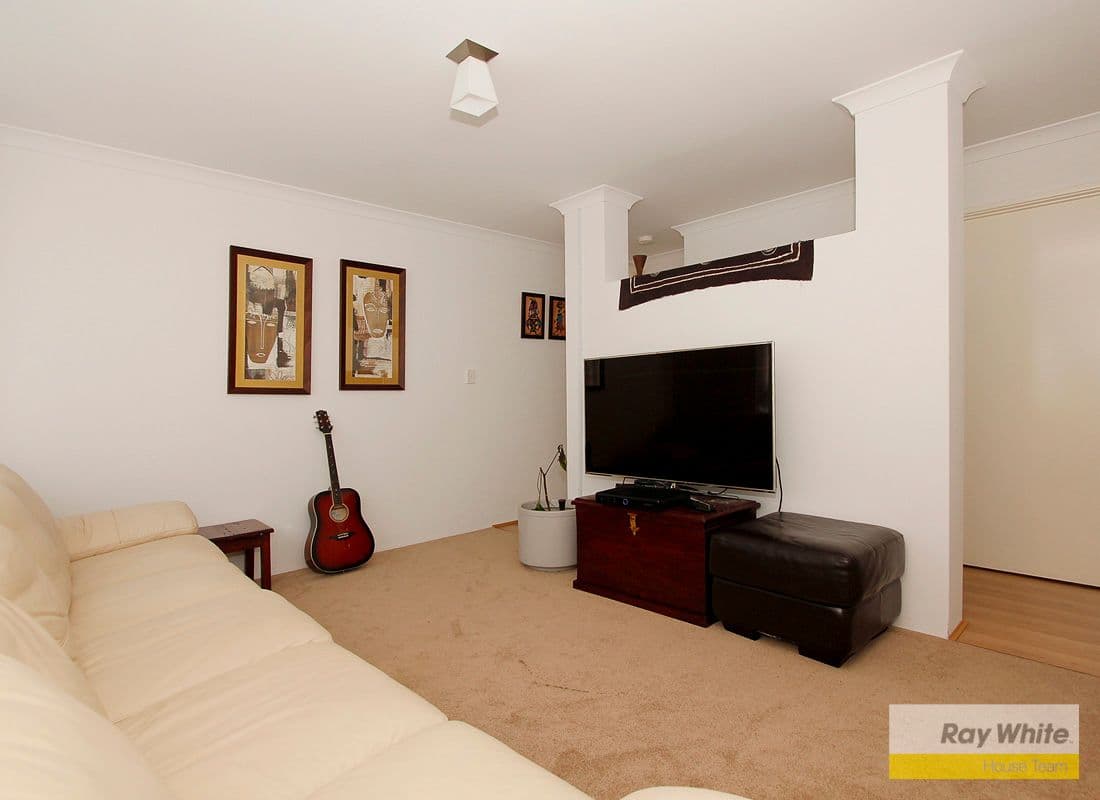 11 Barton Loop, PIARA WATERS WA 6112, Piara Waters - Thumbnail 8