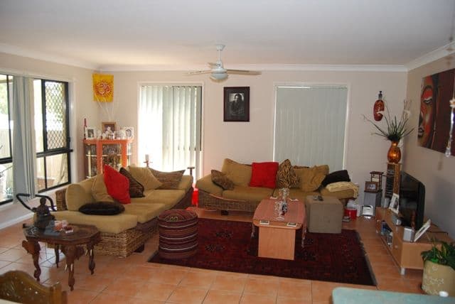 18 Samford Place, FOREST LAKE QLD 4078, Forest Lake - Thumbnail 3
