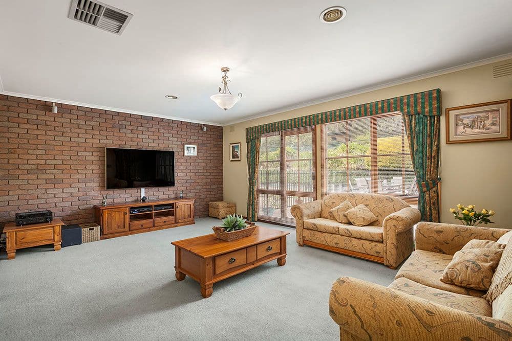 25 Hayes Street, Raceview QLD 4305, Raceview - Thumbnail 2