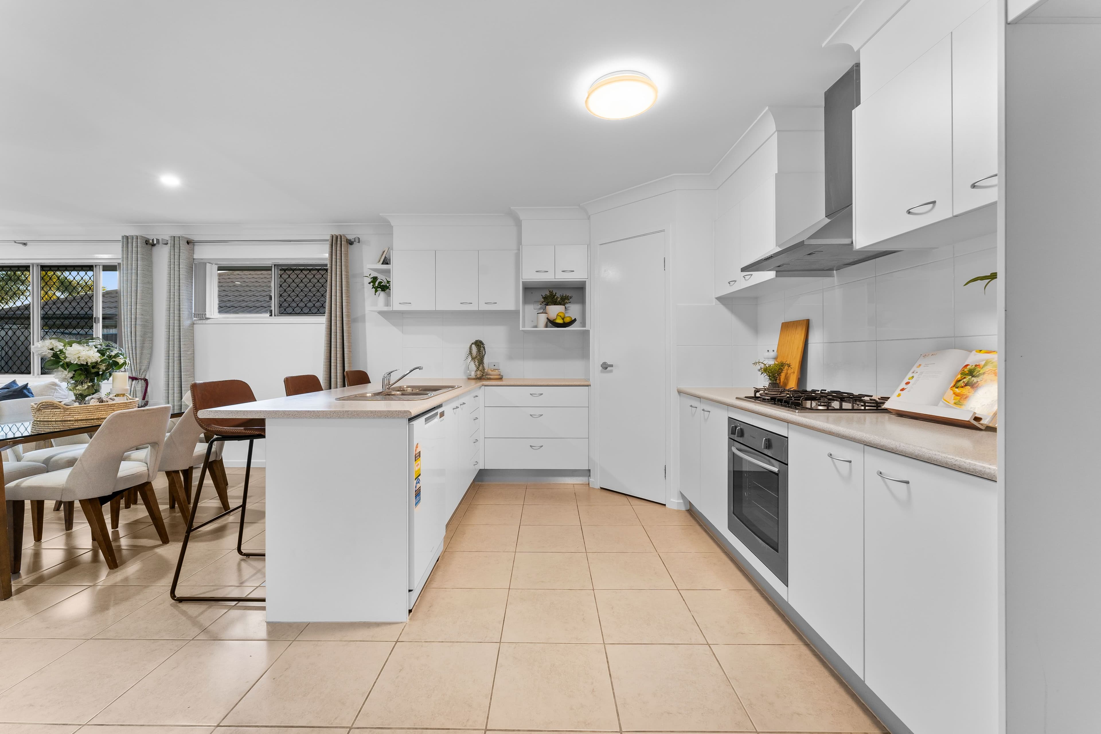 14 Highcliff Crescent, North Lakes QLD 4509, North Lakes - Thumbnail 3
