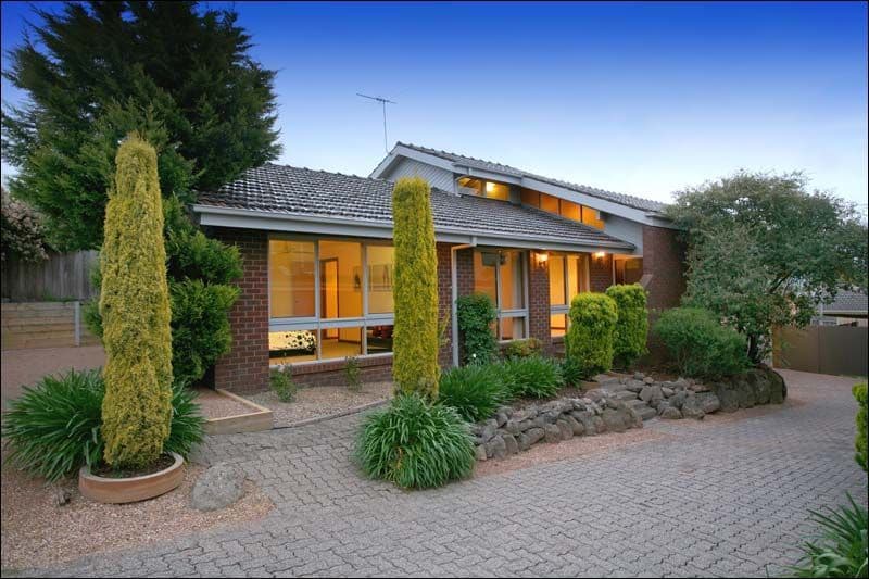 4 Kimberley Court, MOUNT WAVERLEY VIC 3149, Mount Waverley - Image 1