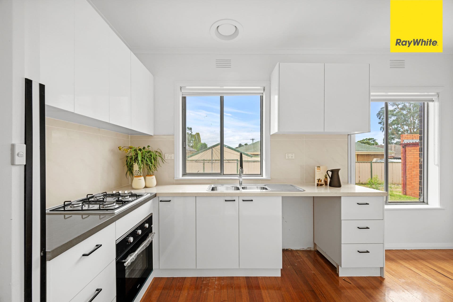 37 Riddle Drive, Melton VIC 3337, Melton - Thumbnail 2