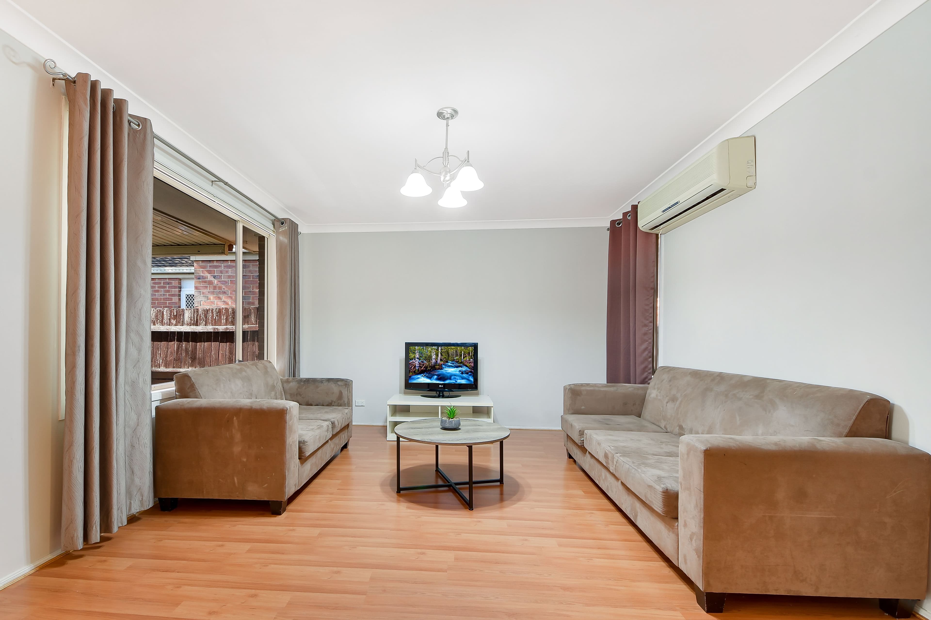 21 Bellwood Close, Werrington - Thumbnail 3