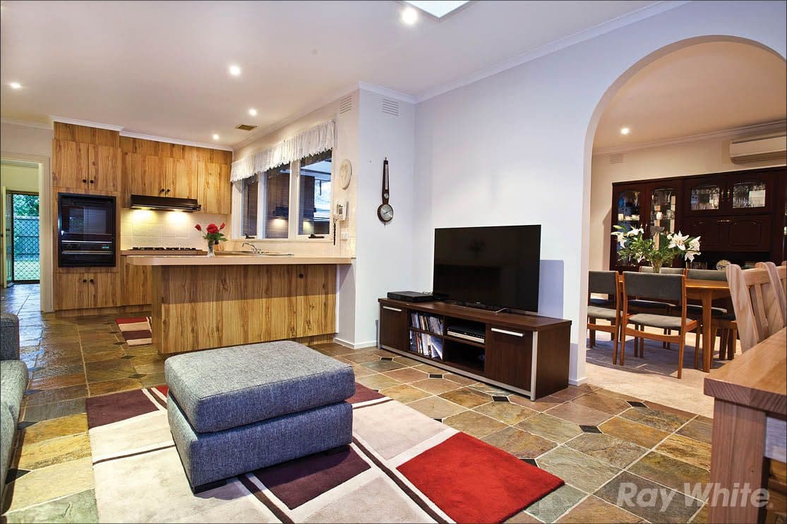 9 Haverbrack Drive, Mulgrave VIC 3170, Mulgrave - Thumbnail 3