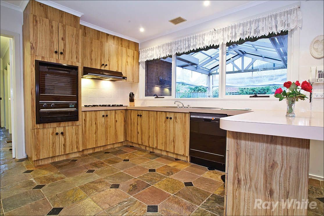 9 Haverbrack Drive, Mulgrave VIC 3170, Mulgrave - Thumbnail 6