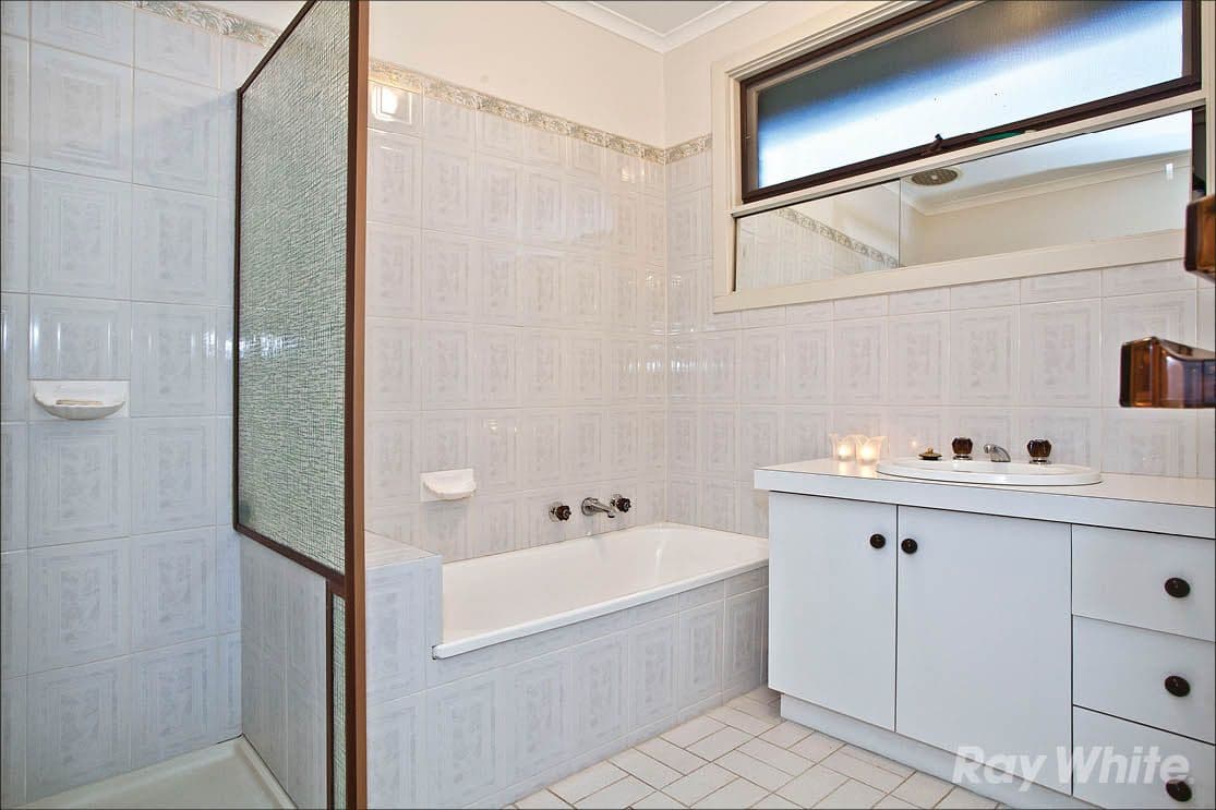 9 Haverbrack Drive, Mulgrave VIC 3170, Mulgrave - Thumbnail 8