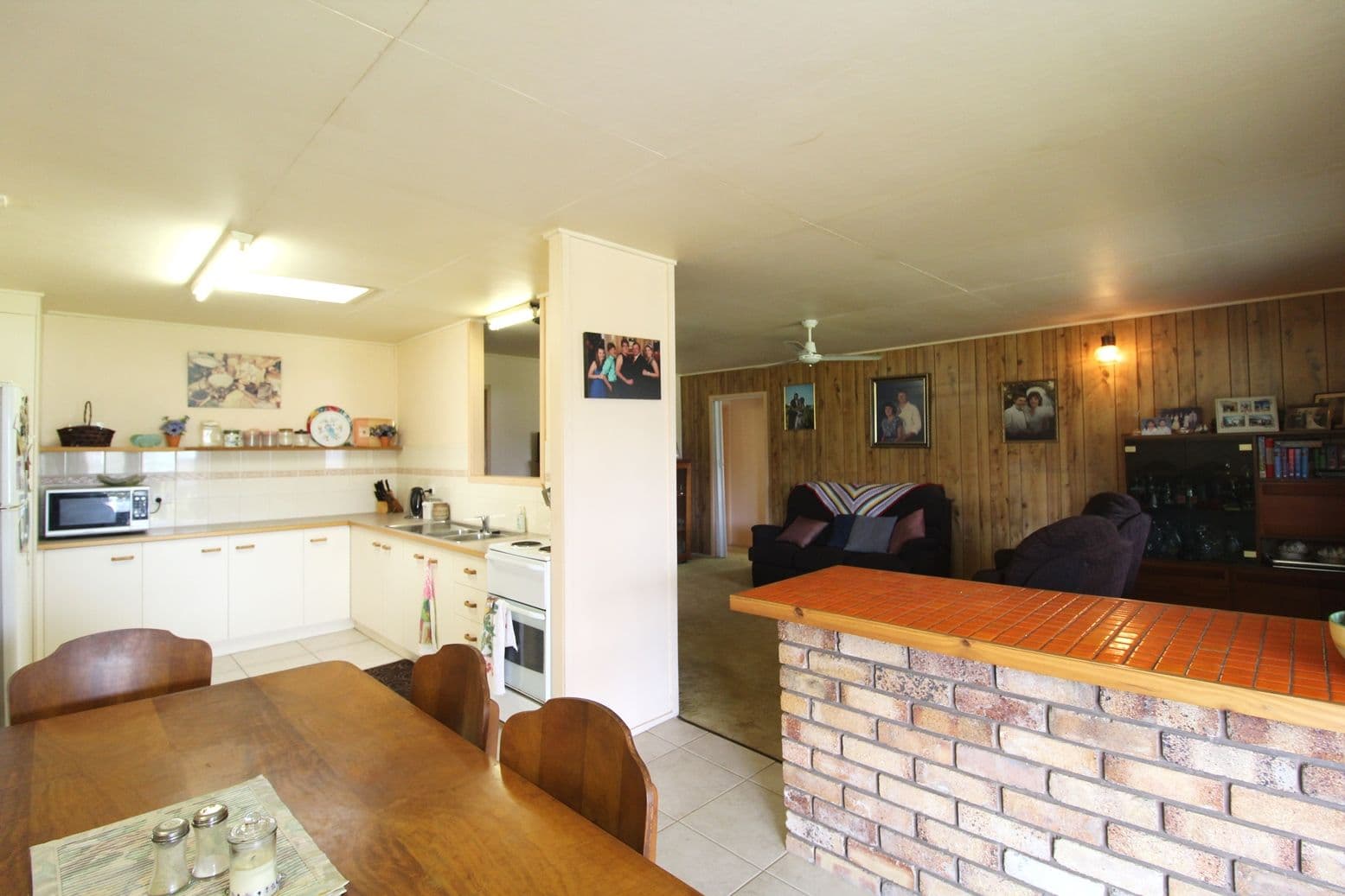 27 Bellambi Street, Toogoolawah QLD 4313, Toogoolawah - Thumbnail 6