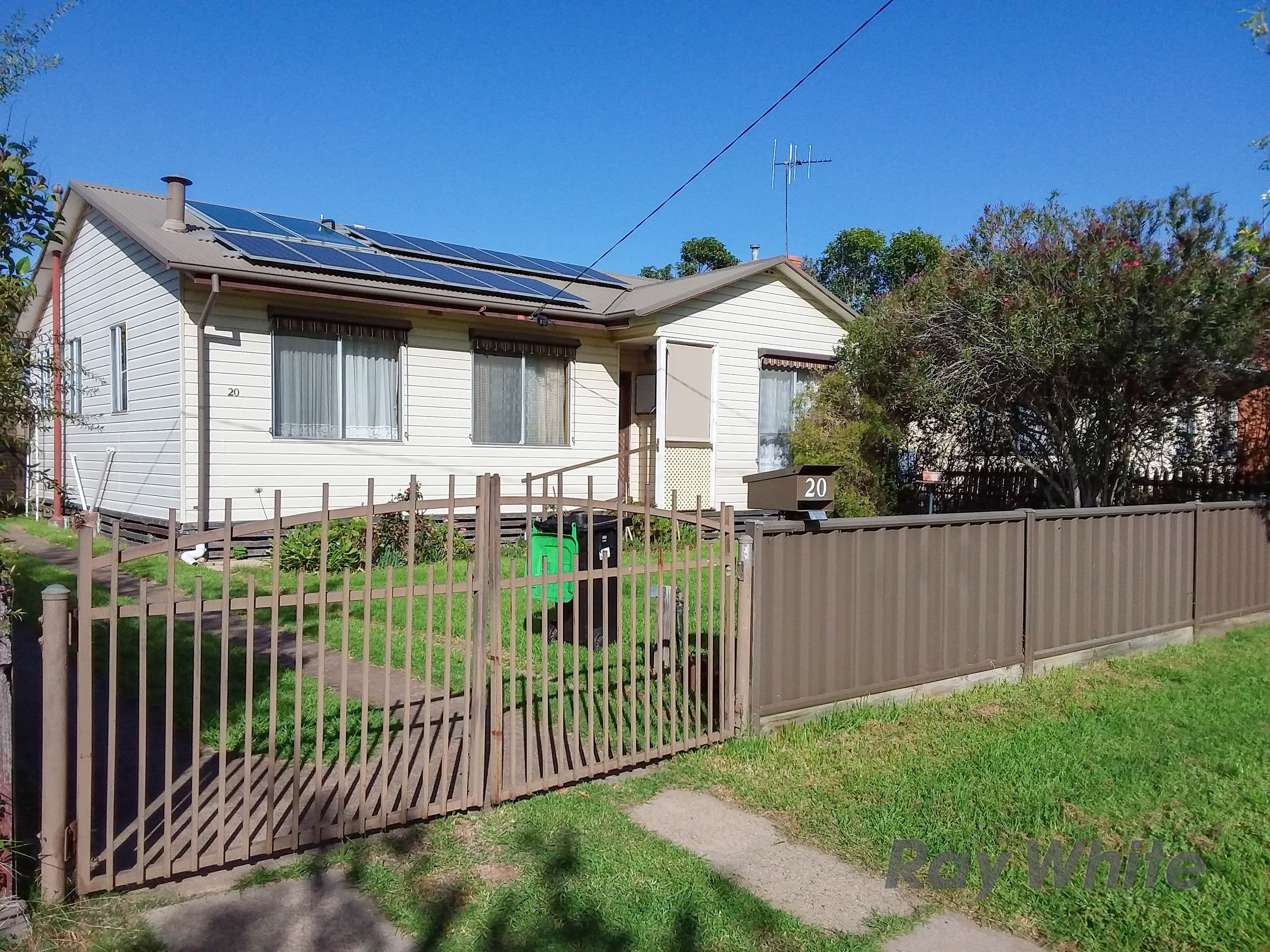 20 Meadows Avenue, Benalla VIC 3672, Benalla - Image 1