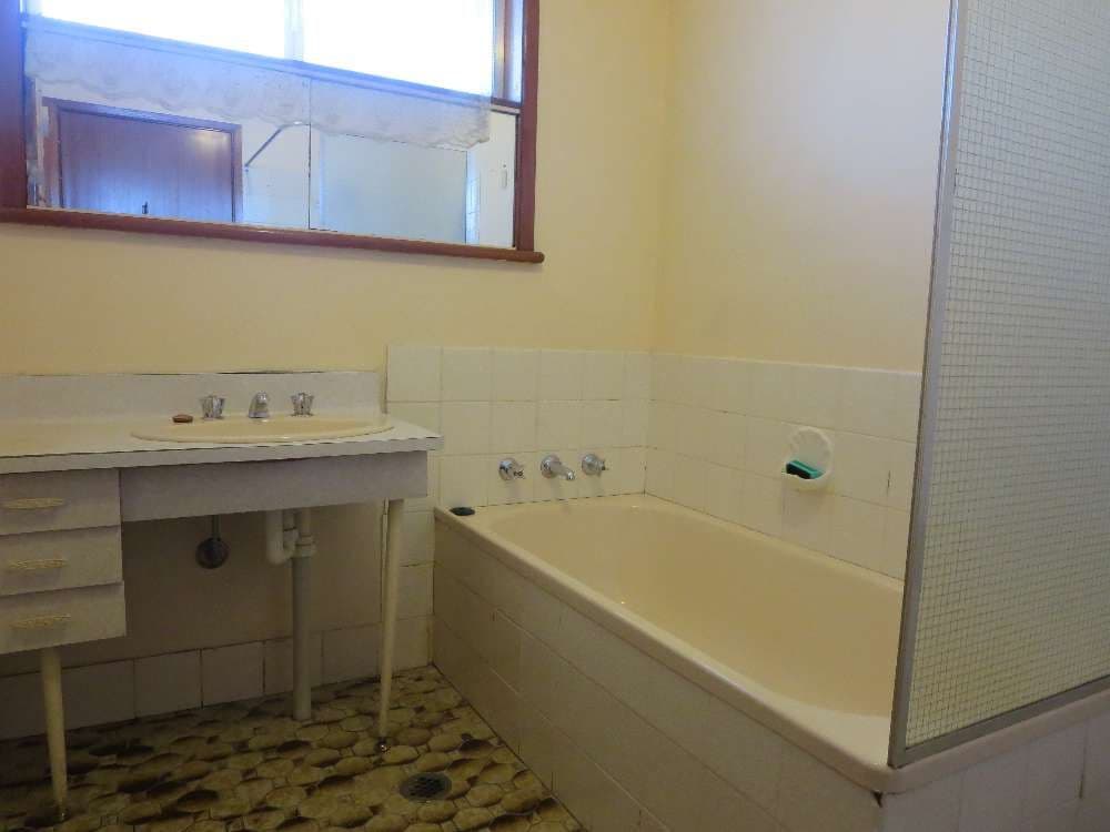 431 English Avenue, Lavington NSW 2641, Lavington - Thumbnail 6