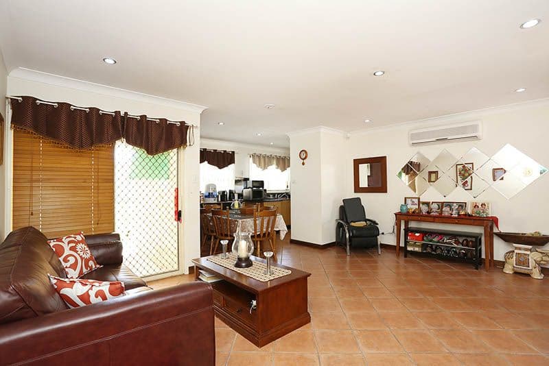 17 Dorothy Street, HEBERSHAM NSW 2770, Hebersham - Thumbnail 3
