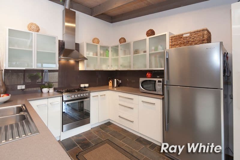 24 Olearia Crescent, Langwarrin VIC 3910, Langwarrin - Thumbnail 2