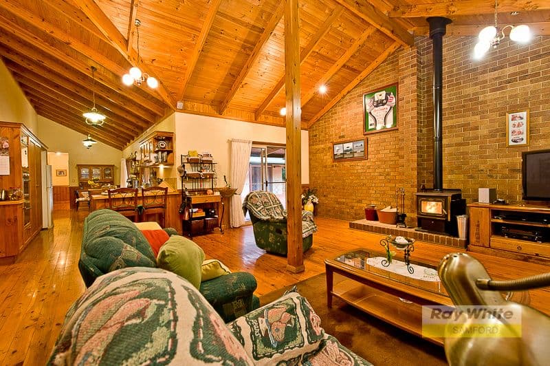 11 Satinwood Drive, SAMFORD VALLEY QLD 4520, Samford Valley - Thumbnail 2