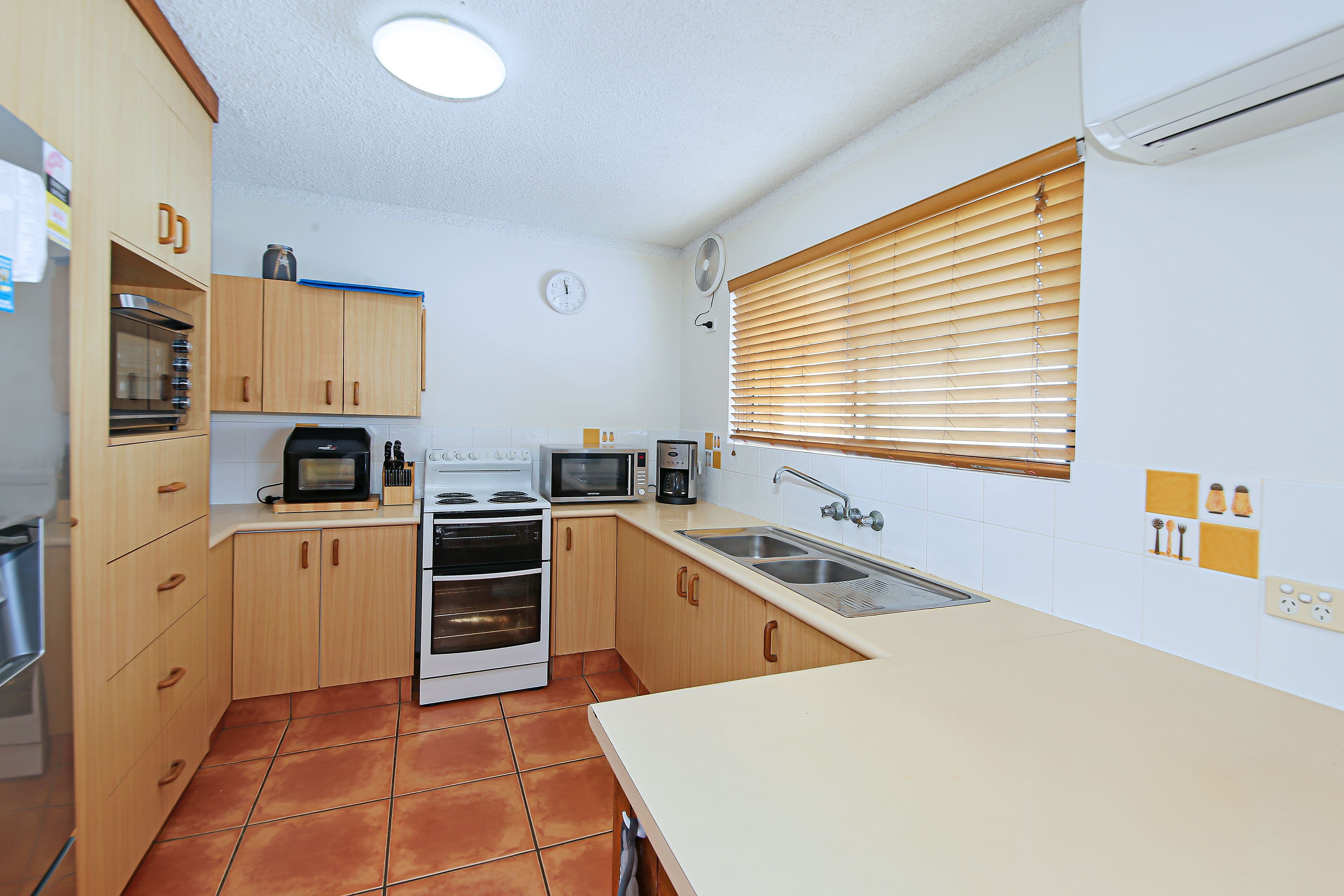 98 Esplanade, Golden Beach QLD 4551, Golden Beach - Thumbnail 4