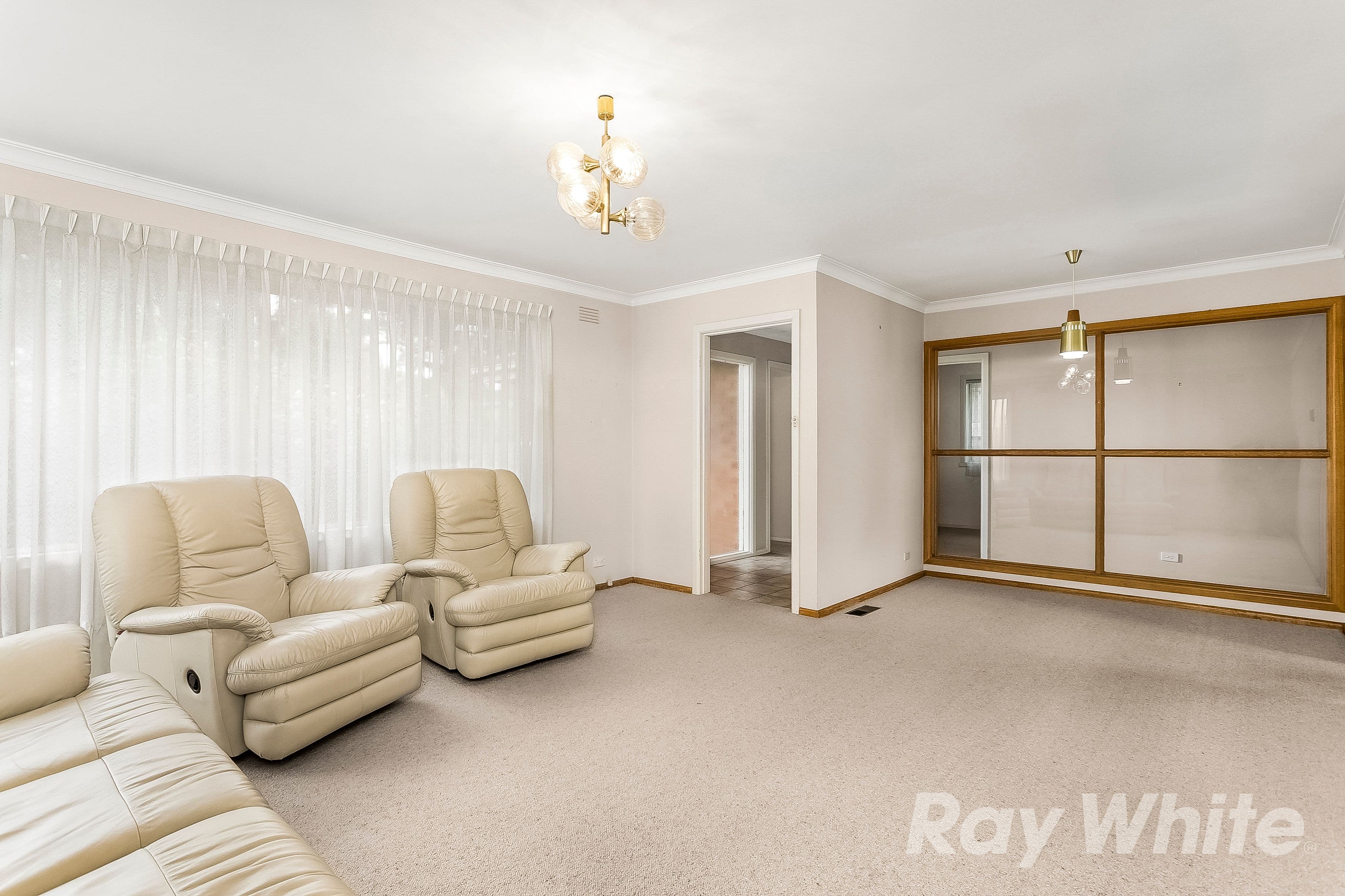 3 Adrienne Crescent, Mount Waverley VIC 3149, Mount Waverley - Thumbnail 4