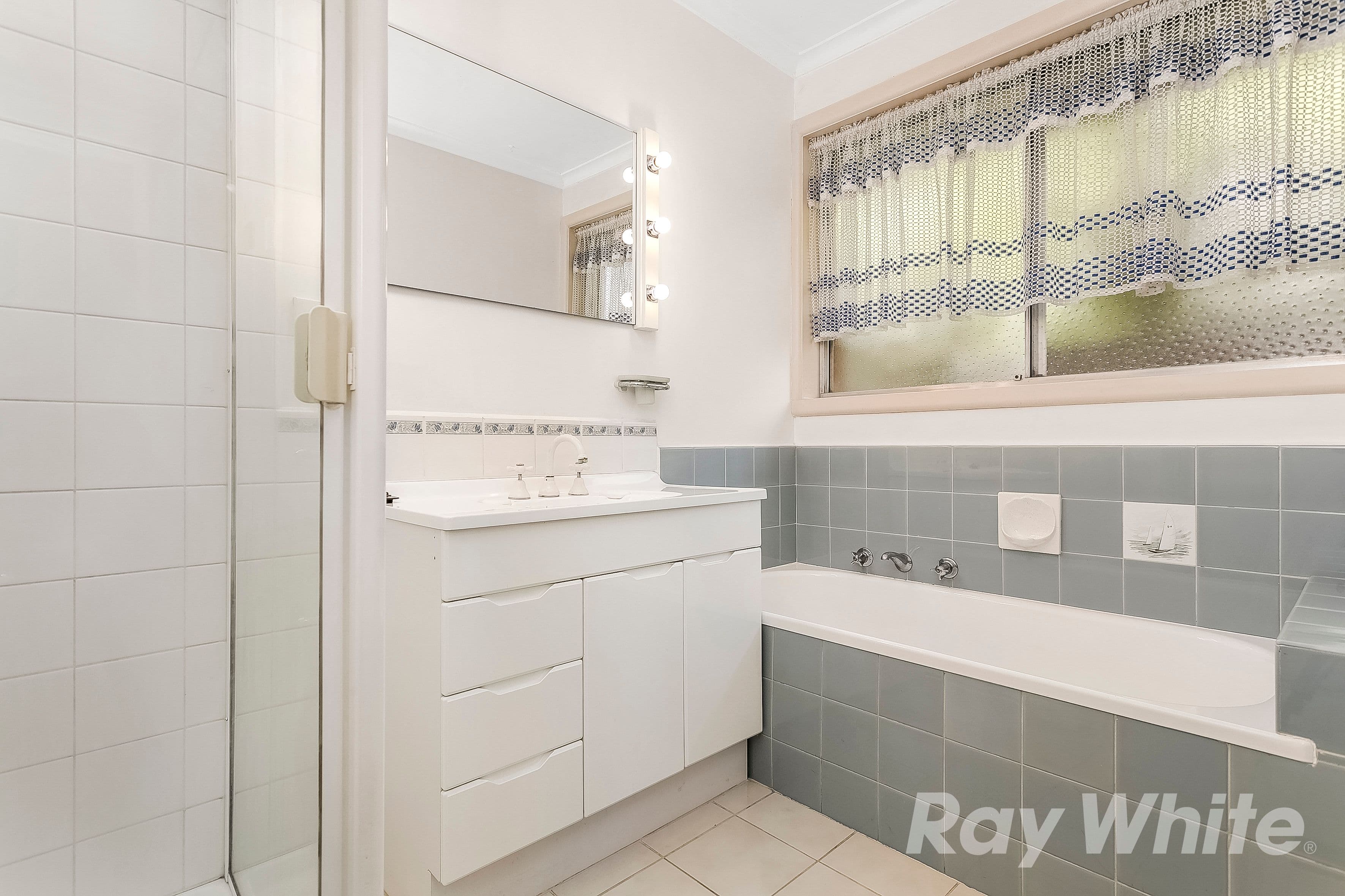 3 Adrienne Crescent, Mount Waverley VIC 3149, Mount Waverley - Thumbnail 8