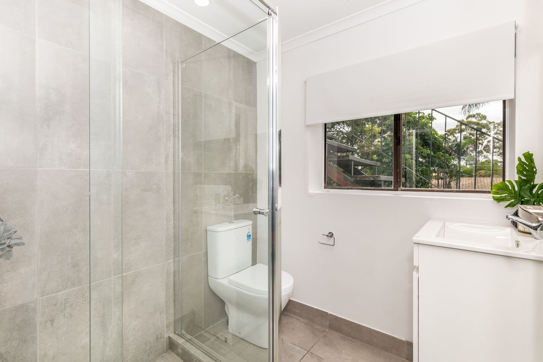 15 Antares Avenue, Kingston QLD 4114, Kingston - Thumbnail 3