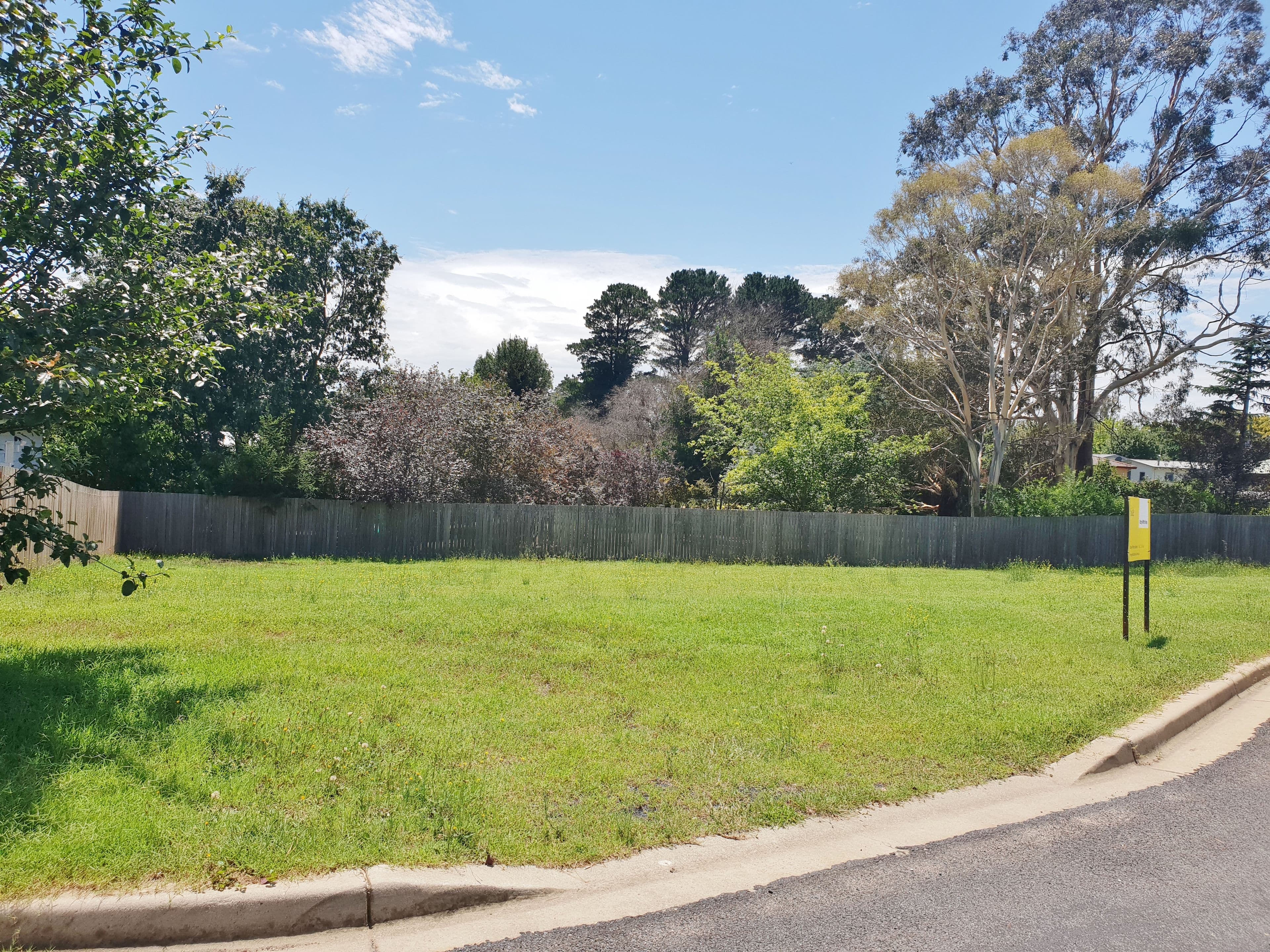 17 Malone Street, Braidwood NSW 2622, Braidwood - Thumbnail 2
