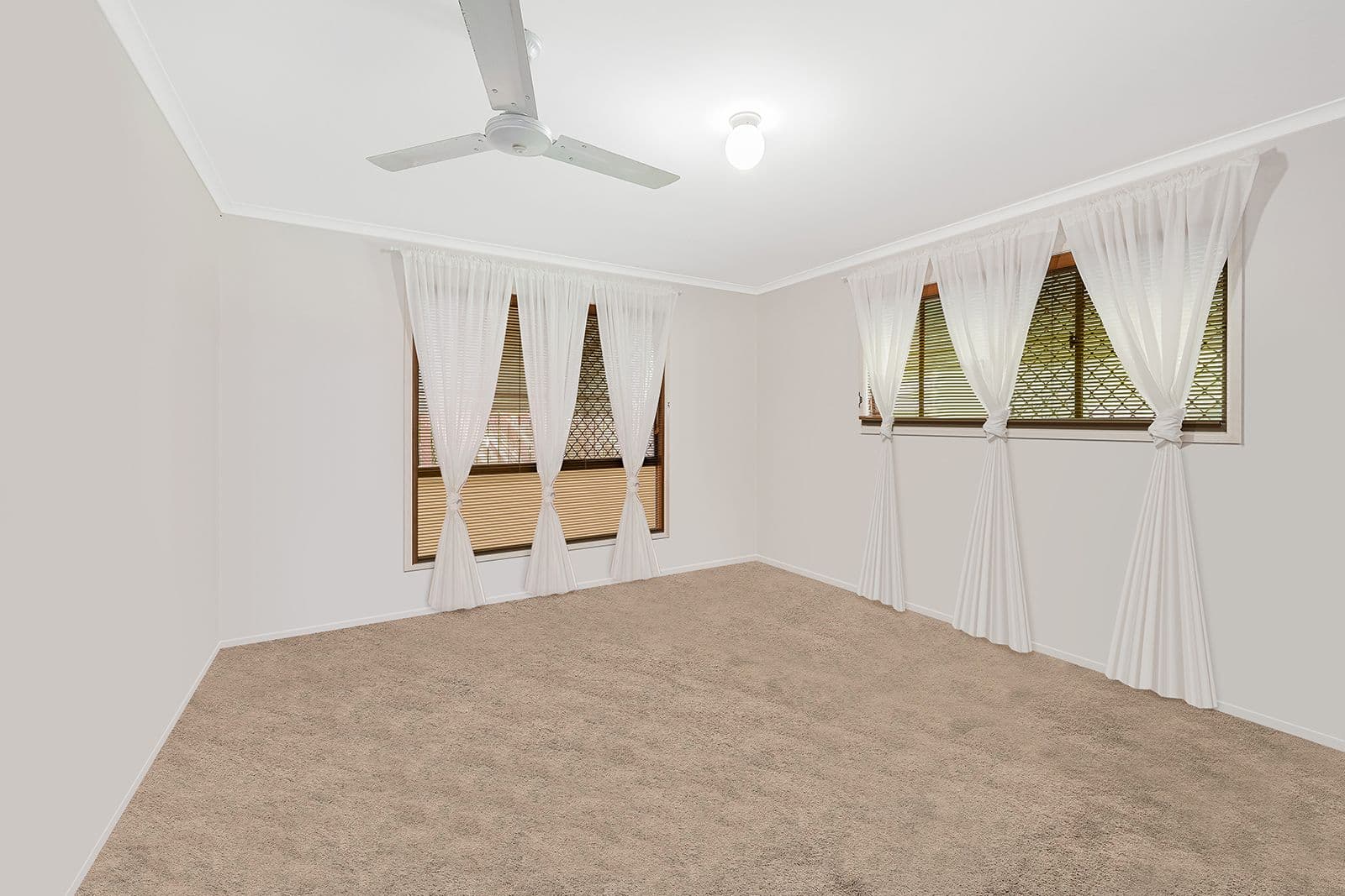 12 Central Avenue, Deception Bay QLD 4508, Deception Bay - Thumbnail 6