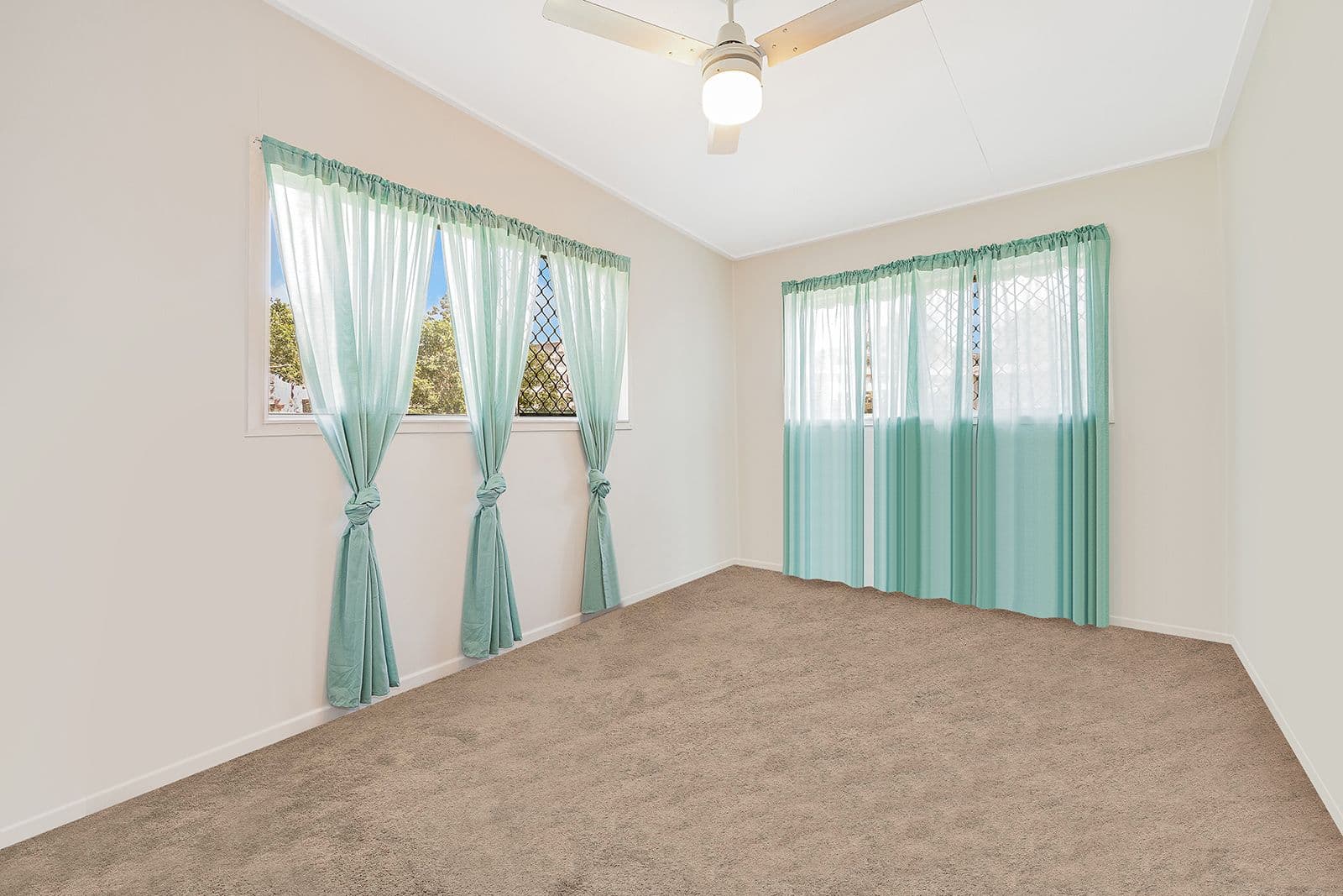 12 Central Avenue, Deception Bay QLD 4508, Deception Bay - Thumbnail 8
