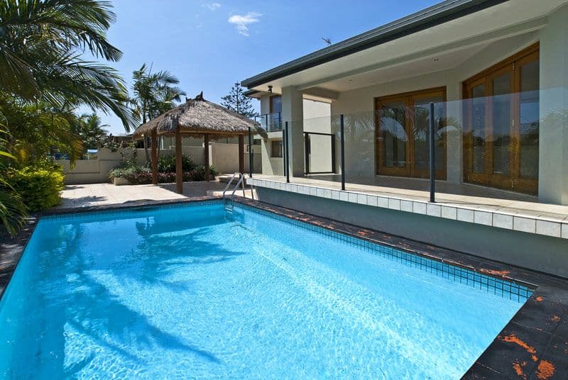 98 Gibraltar Drive, ISLE OF CAPRI QLD 4217, Isle Of Capri - Thumbnail 3