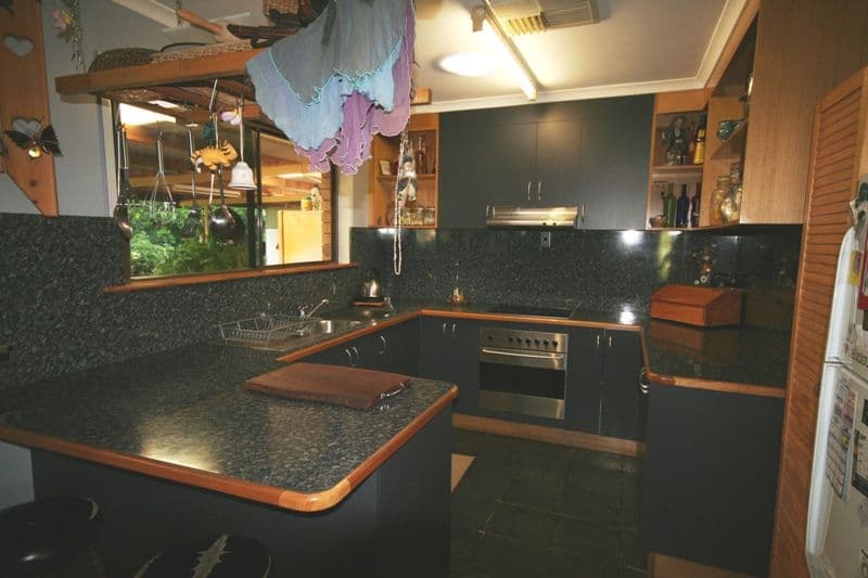 27  Lawrence Street, BILOELA QLD 4715, Biloela - Thumbnail 3
