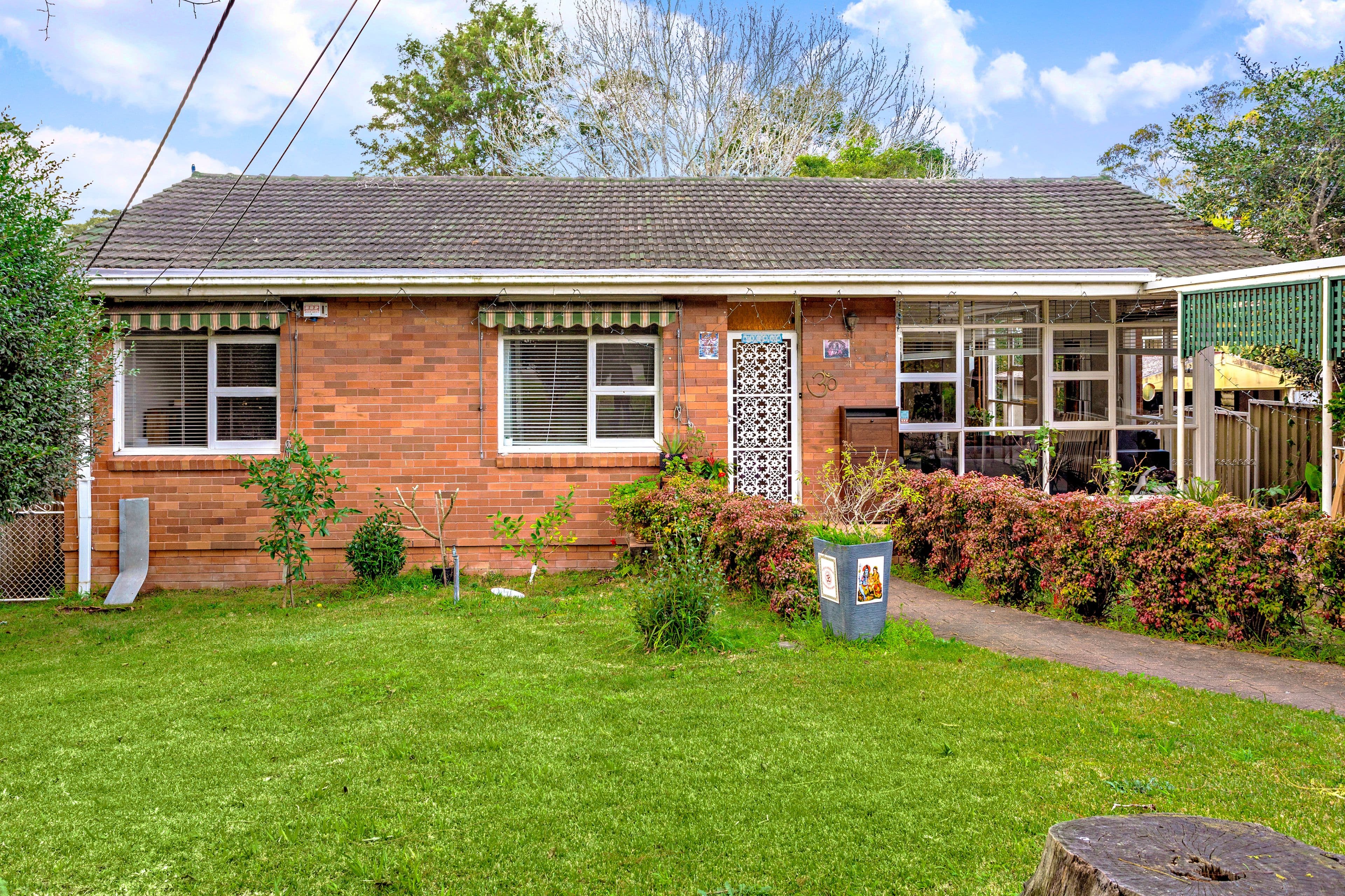 4 Somerville Road, Hornsby Heights NSW 2077, Hornsby Heights - Image 1