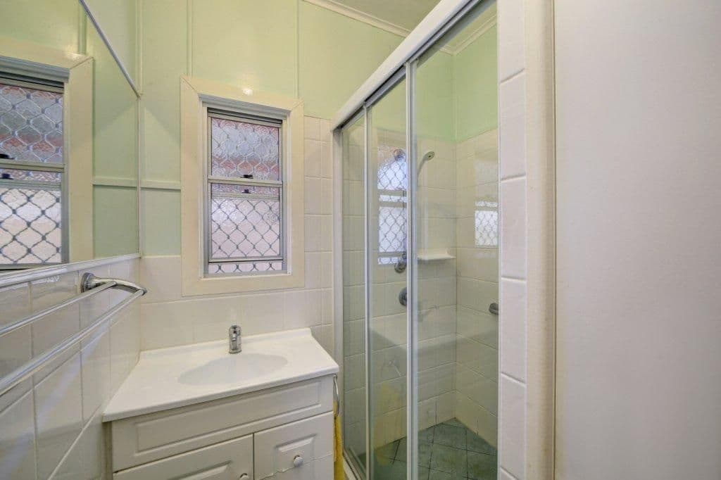 4 Lloyd Street, Walkervale QLD 4670, Walkervale - Thumbnail 7