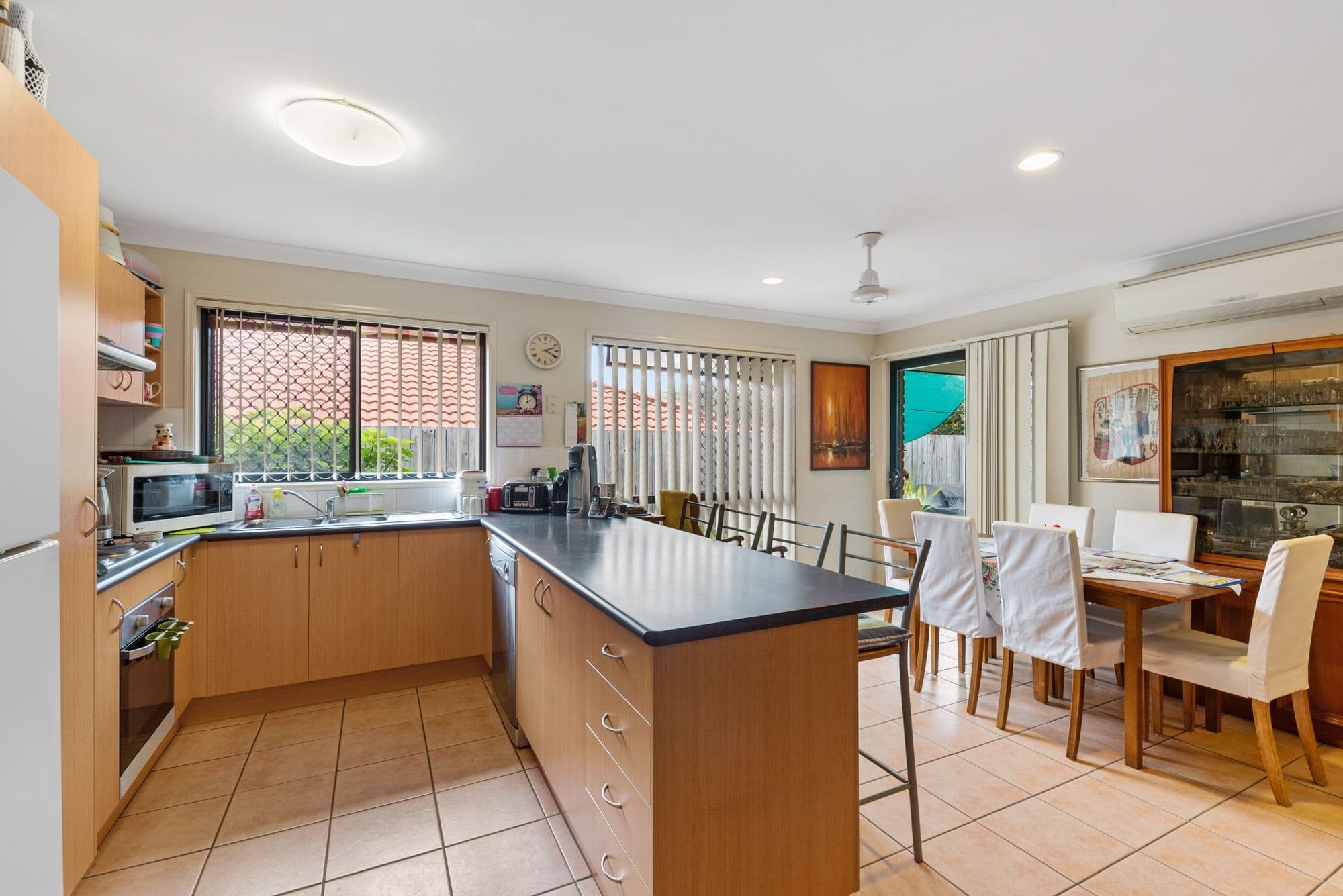 22 Lady Bowen Parade, Rothwell QLD 4022, Rothwell - Thumbnail 4