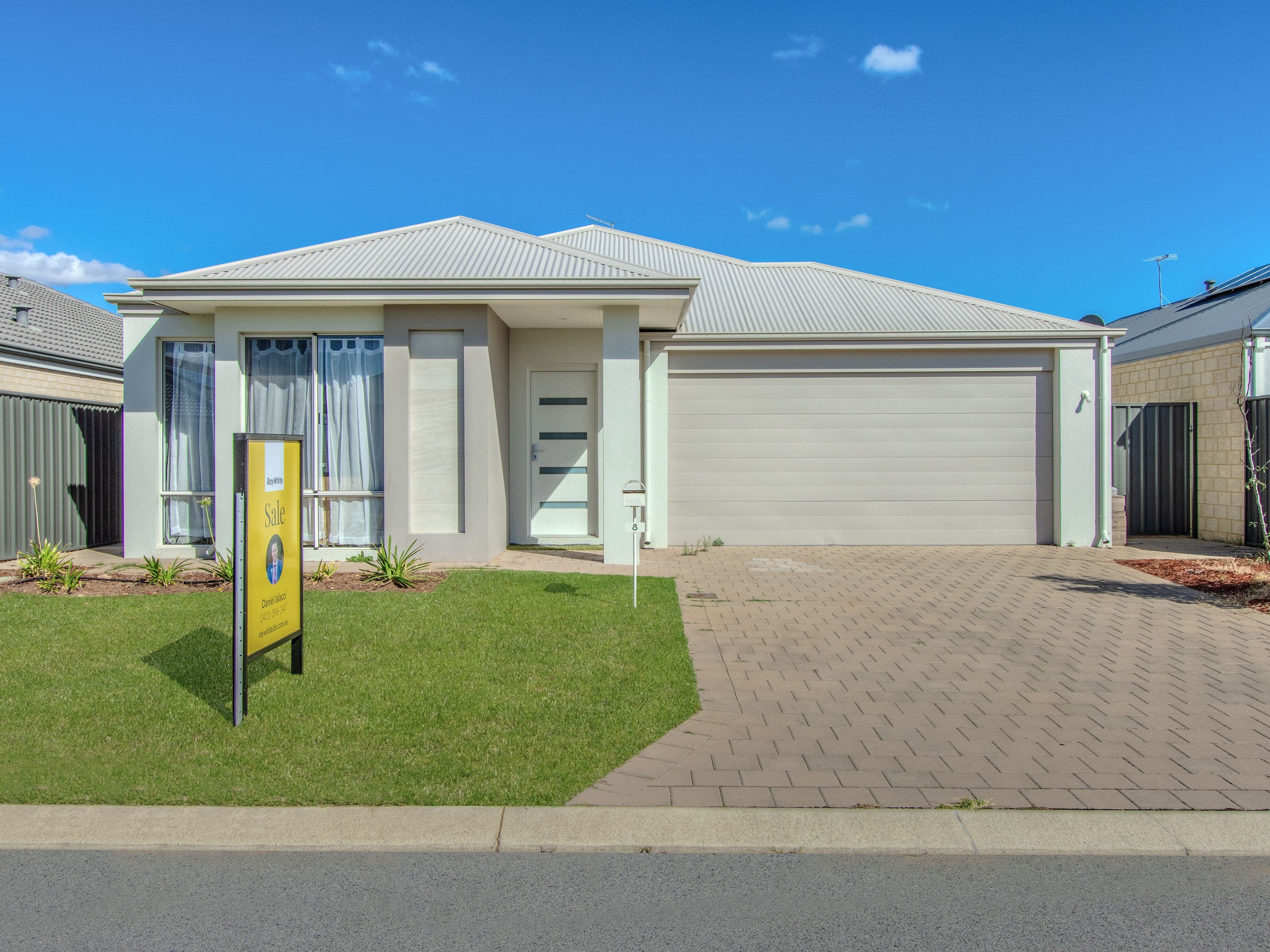 8 Russet Way, Baldivis WA 6171, Baldivis - Thumbnail 2
