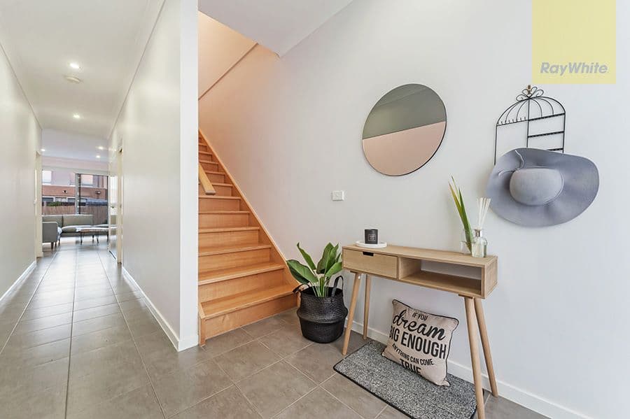 41 Grattan Cove, Craigieburn VIC 3064, Craigieburn - Thumbnail 2