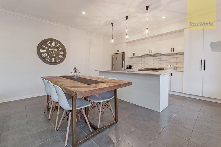 41 Grattan Cove, Craigieburn VIC 3064, Craigieburn - Thumbnail 4