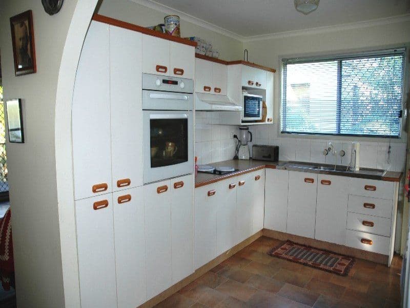 25 Longland Street, REDCLIFFE QLD 4020, Redcliffe - Thumbnail 3