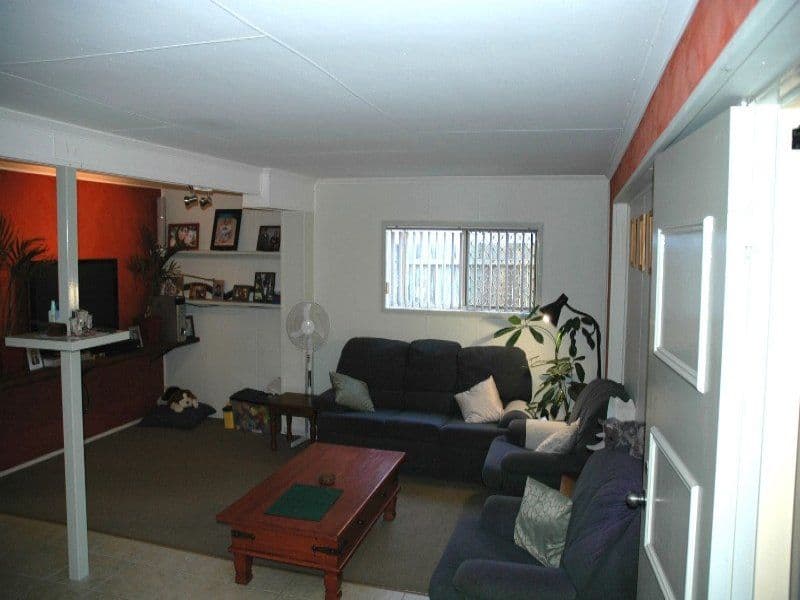 25 Longland Street, REDCLIFFE QLD 4020, Redcliffe - Thumbnail 8