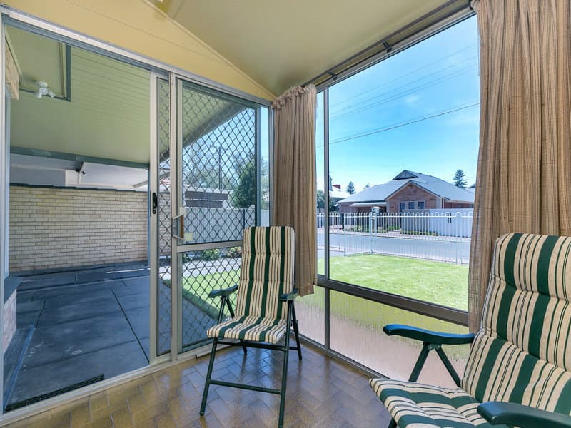 17 Morley Street, Glenelg South - Thumbnail 2