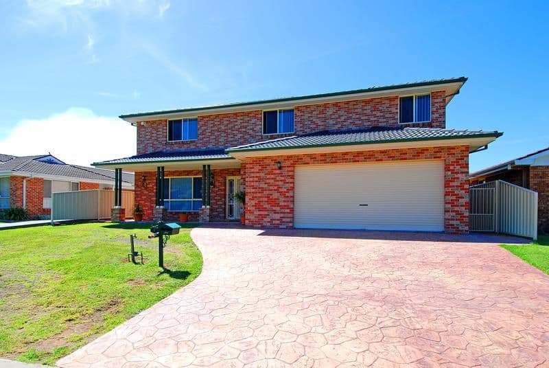 8   Featherwood Place, ALBION PARK RAIL NSW 2527, Albion Park Rail - Image 1